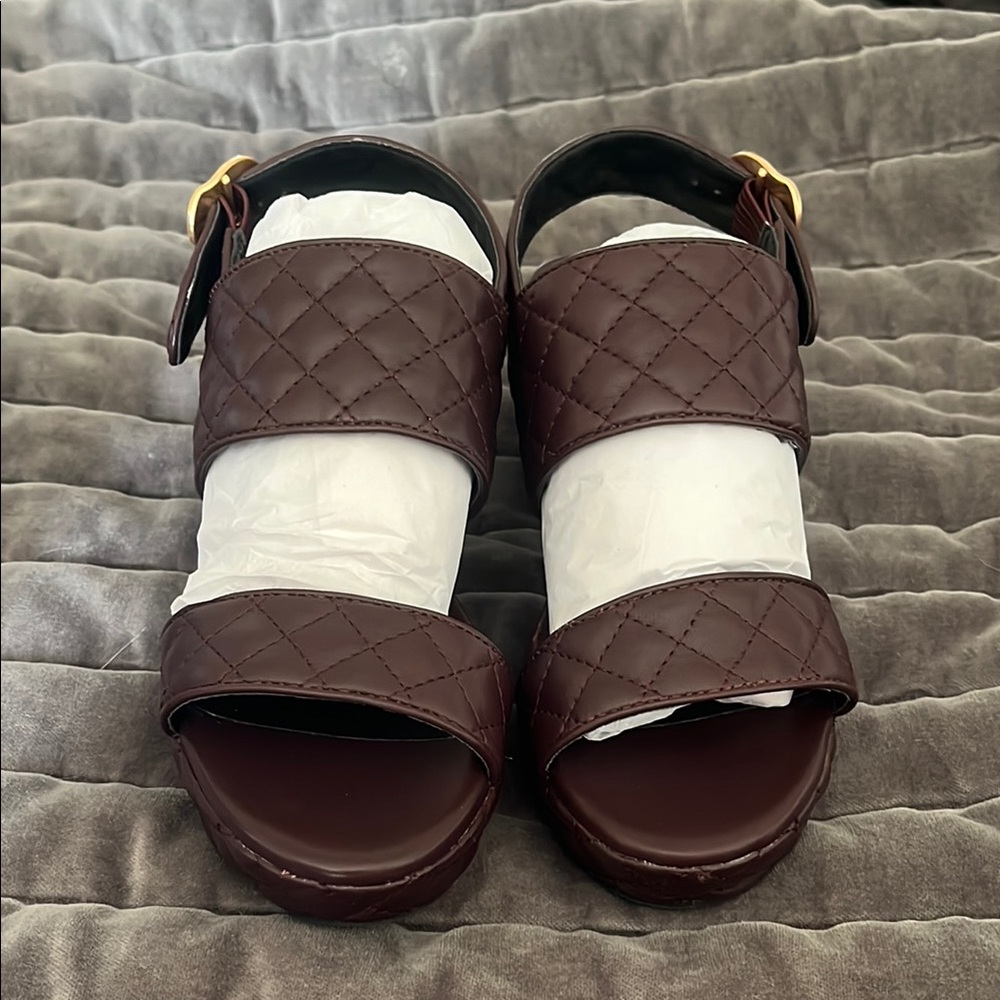 AEROSOLES Quilted Sandals in Deep Aubergine